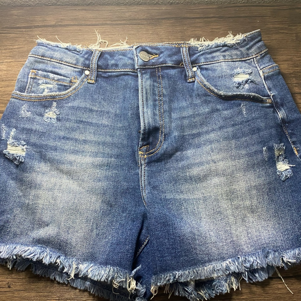 Brand new risen shorts
